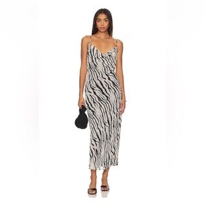 SNDYS - Sana dress in Black and White